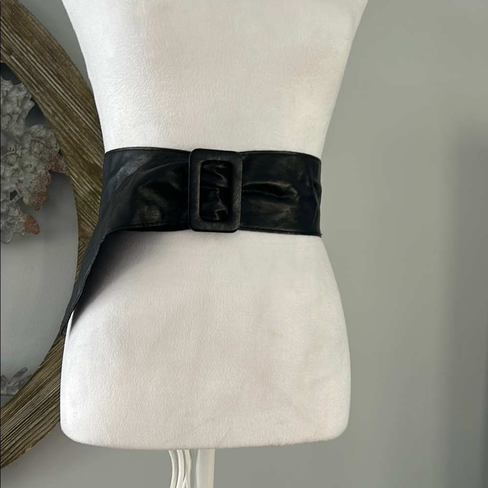 Sleek Black Wide Waist Belt with Rectangular Buckle